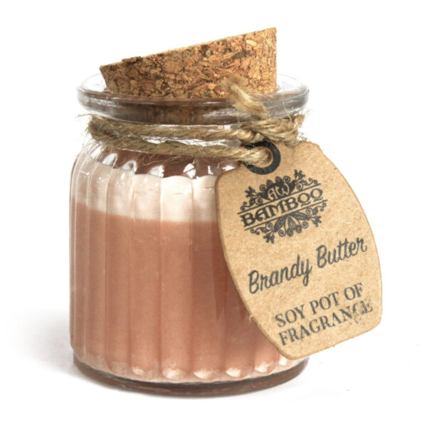 Sojas vaska svece Brandy Butter 5x7 cm ar klasisku dakti Sojas vaska svece Brandy Butter 5x7 cm ar klasisku dakti