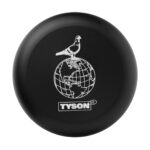 Metāla smalcinātājs TYSON 2.0 Pigeon 56mm no augšas ar baloža un globusa logotipu